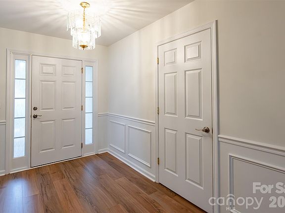 5th image of 1738 Lillywood Ln