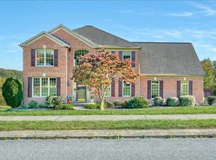 2276 Spangler Cir, York, PA 17406