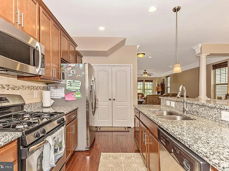 11882 Country Squire Way — Photo 13