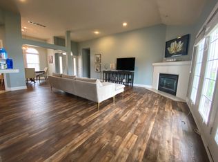 4020 Cobblefield Dr, Evansville, IN 47711