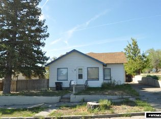 214 E Maple St, Rawlins, WY 82301