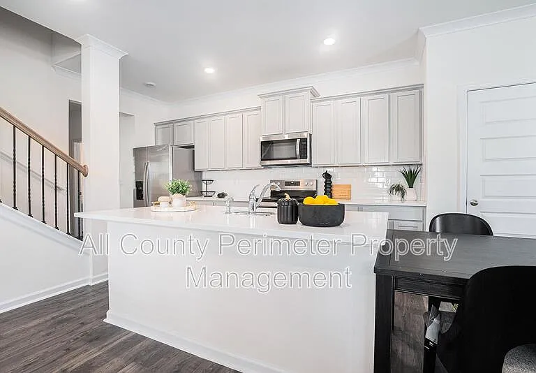 607 Silver Moon Dr — Photo 13