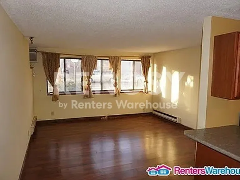 925 30th Ave S #307 — Photo 4