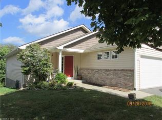 132 Clear Creekside Dr, Hendersonville, NC 28792