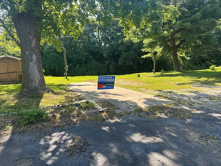 301 N Main St — Photo 5