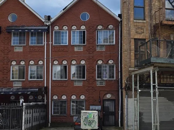 1356 E New York Avenue, Brooklyn, NY 11212