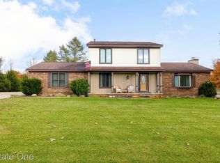 2464 Willow Way Dr, Commerce Township, MI