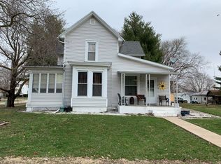 207 S Center St, La Harpe, IL 61450