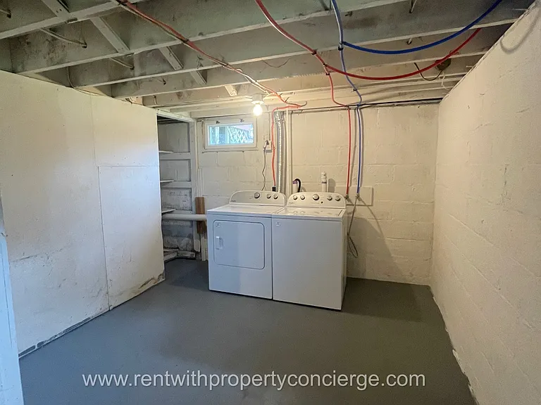 211 Central Ave — Photo 12
