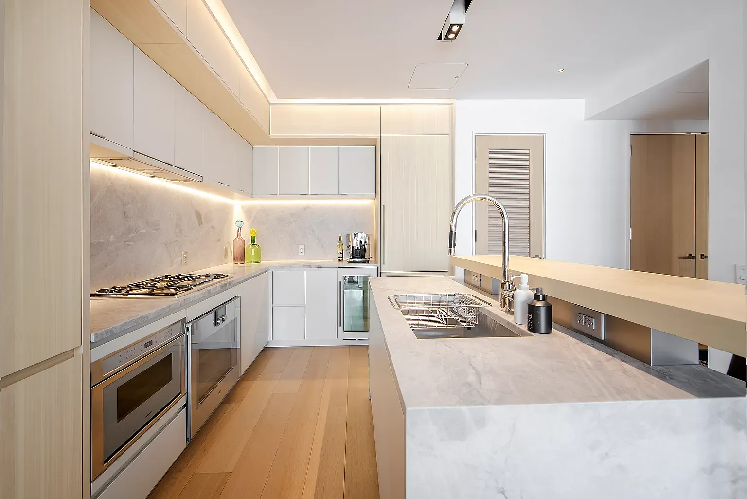 100 Vandam Street — Photo 3