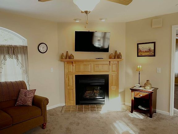 3rd image of 11 Settlers Rd