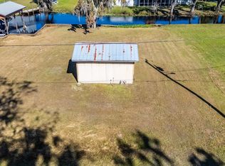142 Hicks Ave, Crescent City, FL 32112