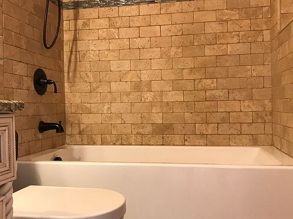 3rd image of 9443 Bay Colony Dr APT 3N