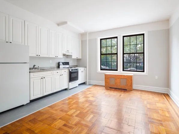 15 Abingdon Square image 1 of 5