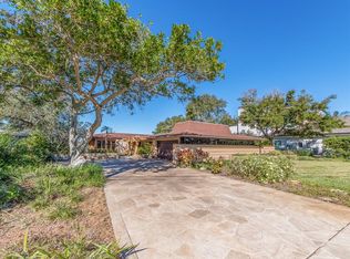 208 Harbor View Ln, Largo, FL 33770