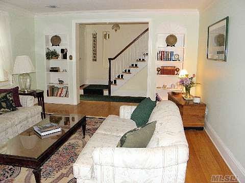 3rd image of 100 Voorhis Ave
