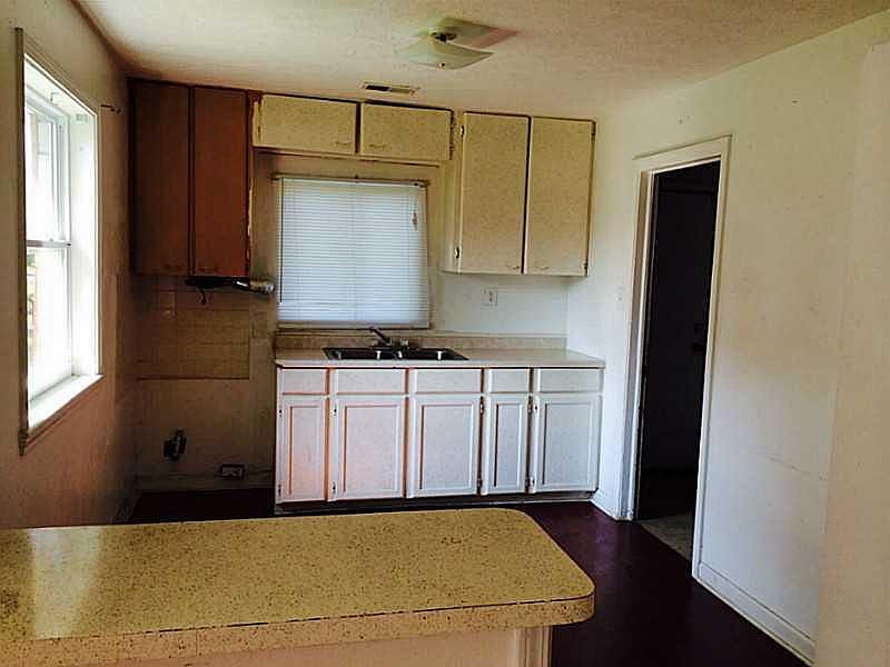 2nd image of 6166 Nimitz Dr