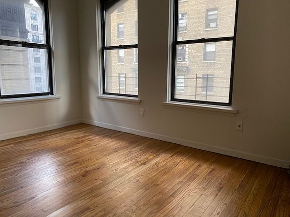 3rd image of 214 W 92nd St APT 77E