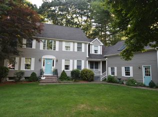 11 Grey Coach Ln, Reading, MA 01867