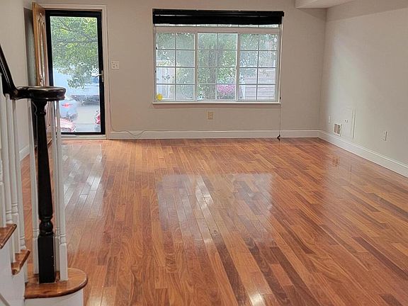 5th image of 57 Darnell Ln #1
