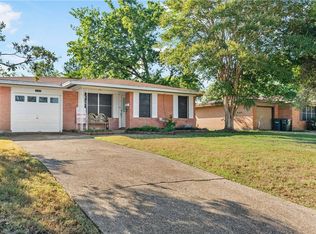 209 Helena St, Bryan, TX 77801