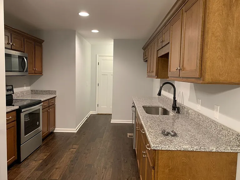 200 Lexington Cove Blvd — Photo 9
