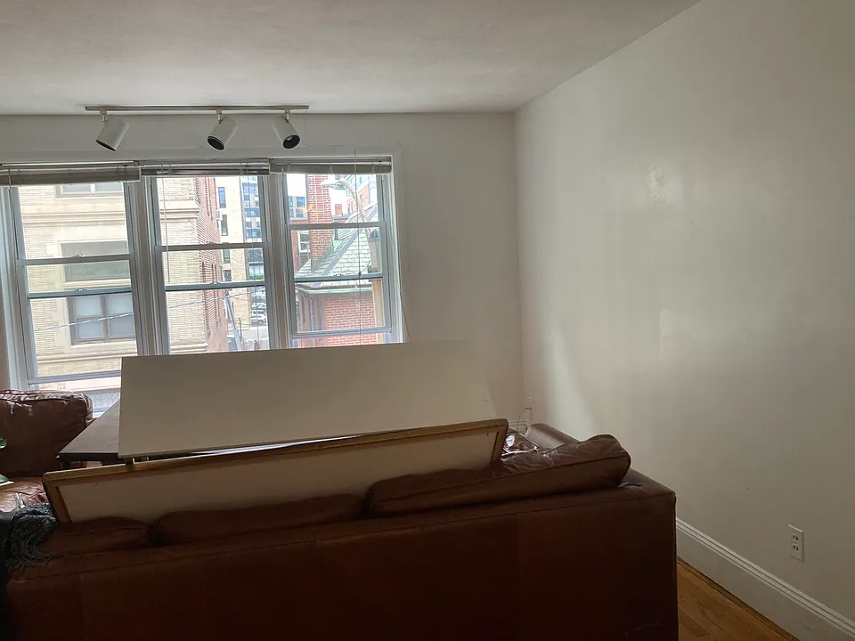 7 Aberdeen St #6