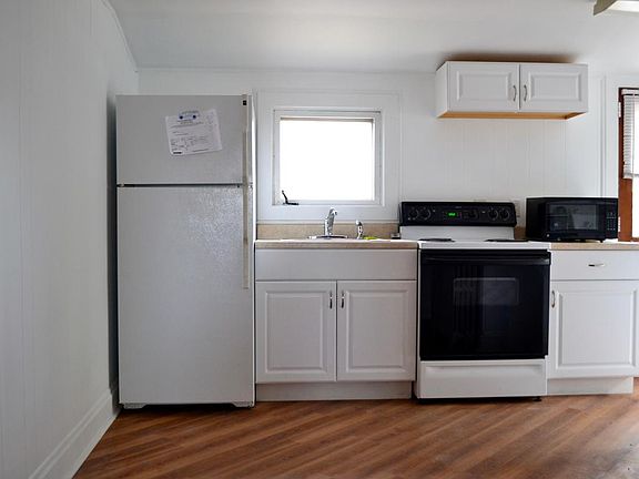 2nd image of 5 N Sycamore St