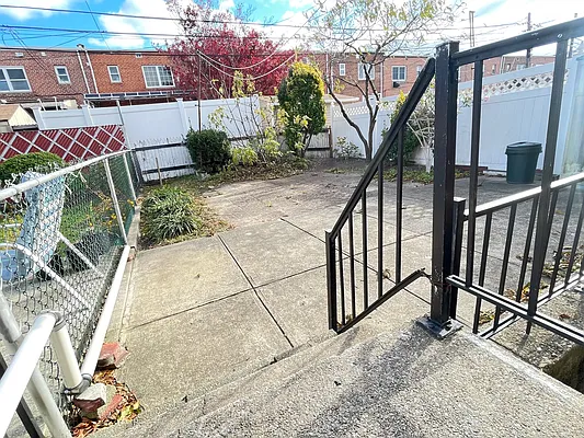 Rented by Native Real Estate LLC | media 15