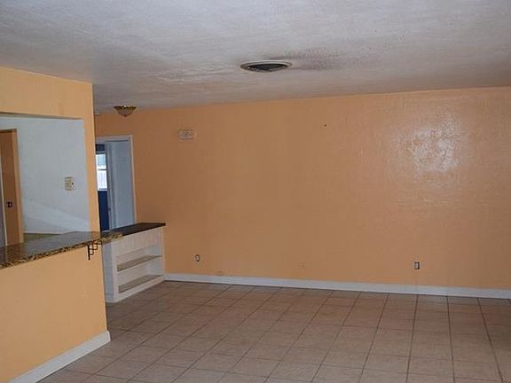 3rd image of 780 54th Ave S