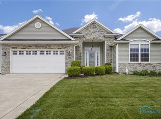 6431 Julianna Ln, Whitehouse, OH 43571