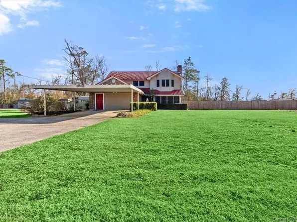 655 Pinecone Dr, Lake Charles, LA 70611