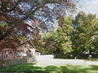 La Salle St, Benton harbor, MI 49022