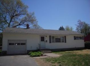 4 Duval St, South Burlington, VT 05403