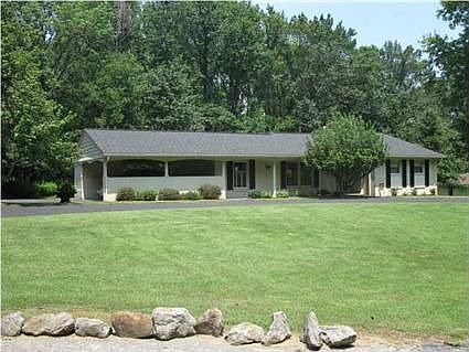1st image of 13201 Woodland Ln