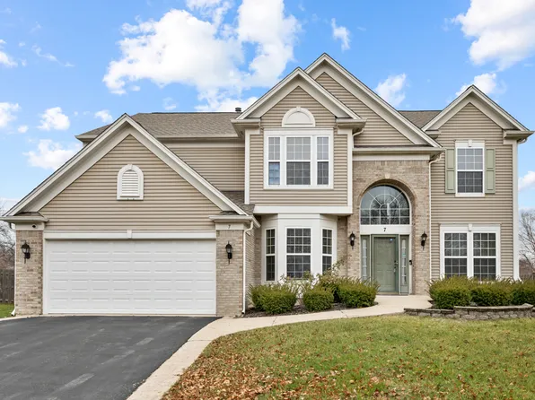 7 Snead Ct, Bolingbrook, IL 60490