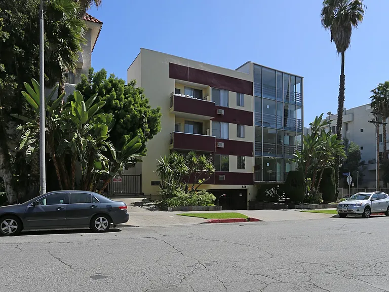 464 S. Berendo St. — Photo 37
