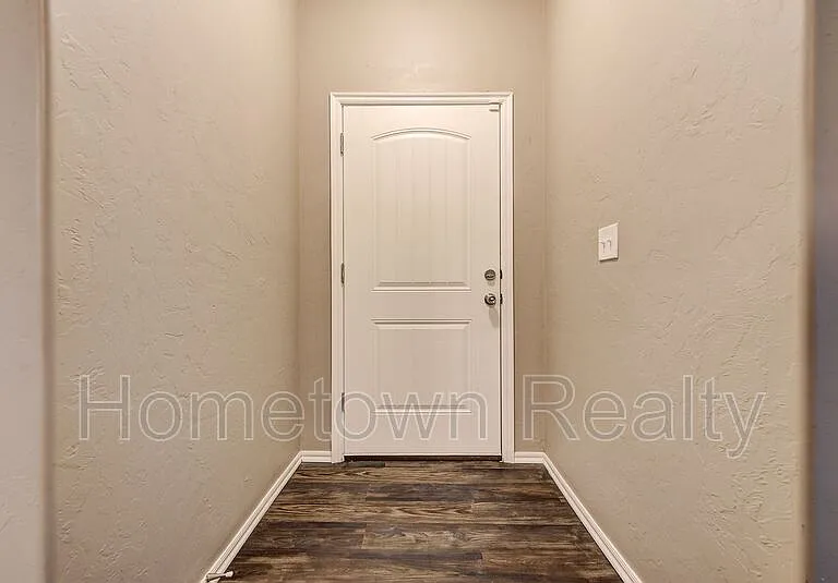 11206 NW 114th St — Photo 4