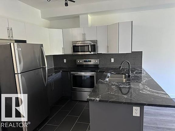 4th image of 10611 117th St NW #402