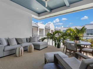 201 8th St S #311, Naples, FL 34102