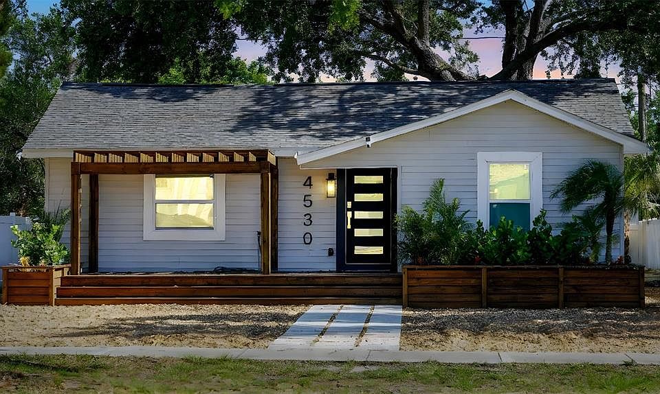 1st image of 4530 5TH AVENUE S