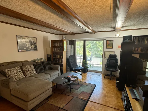 44 Broadlawn Park, Chestnut Hill, MA