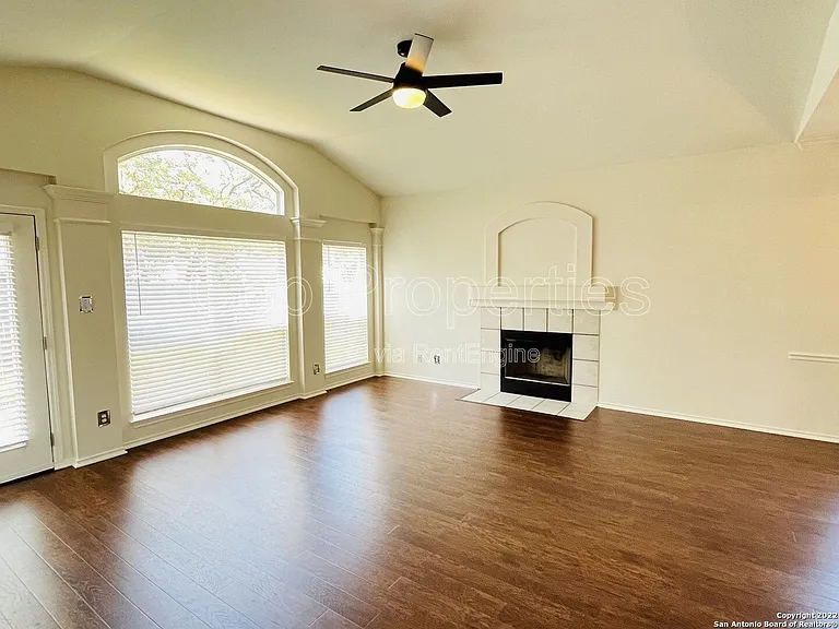 22622 Madison Park — Photo 4