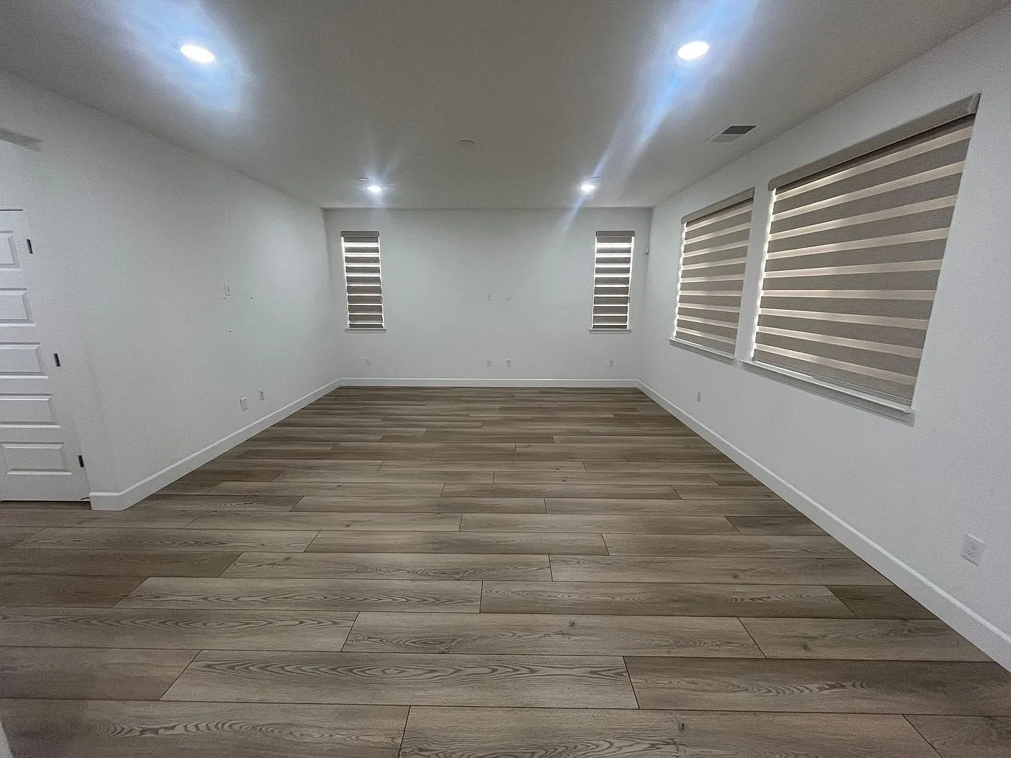 Folsom 2800 Sqft. 5 Bedroom 4 Bathroom Home for Rent — Photo 4