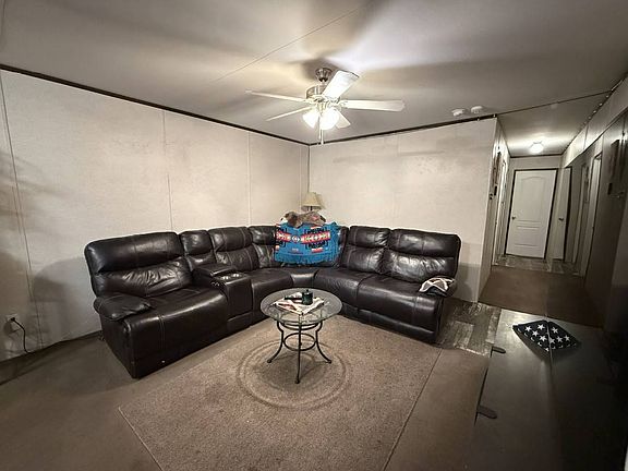 4th image of 1400 E Roosevelt Ave Space 30