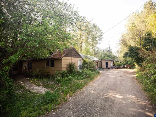 1835 SW Edging Dr, Corvallis, OR 97333