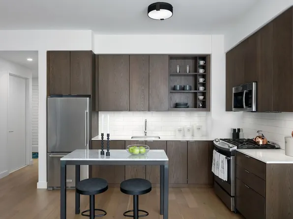 225 East 39th Street 17H image 3 of 7