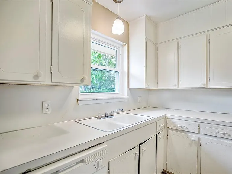 3534 Midwest Dr #B — Photo 13