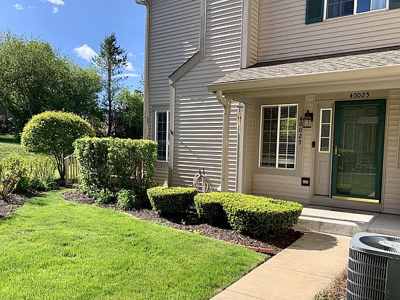 3rd image of 40025 N Hidden Bunker Ct #2B