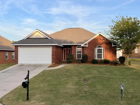 111 Garden Ln, Troy, AL 36081